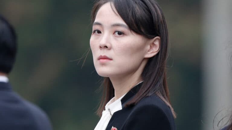 Coreea de Nord menține tonul belicos și respinge propunerea Seulului de a reintra în dialog. Declarațiile surorii lui Kim Jong Un