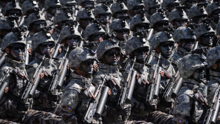 Coreea de Nord își va spori de trei ori contingentul de soldați destinat sprijinirii Rusiei în conflictul din Ucraina, conform informațiilor furnizate de autoritățile de la Kiev.