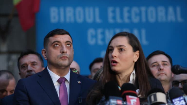 Câte semnături îi mai lipsesc AUR pentru a iniția moțiunea de cenzură? Dezvăluirile lui George Simion și reacția Anamariei Gavrilă.