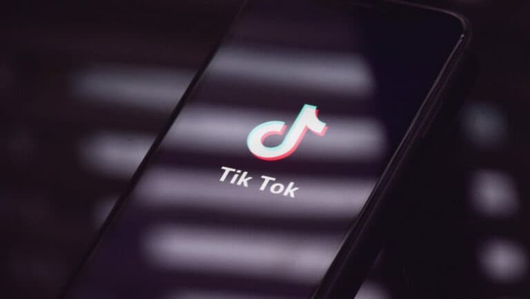 De ce restricționarea TikTok în Uniunea Europeană ridică semne de întrebare?