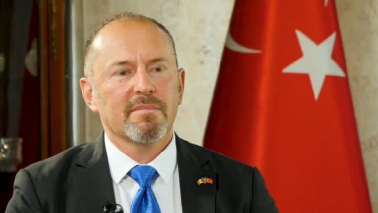Özgür Altan, ambasadorul Turciei la București: „Colaborarea militară ne poate aduce numeroase beneficii.”