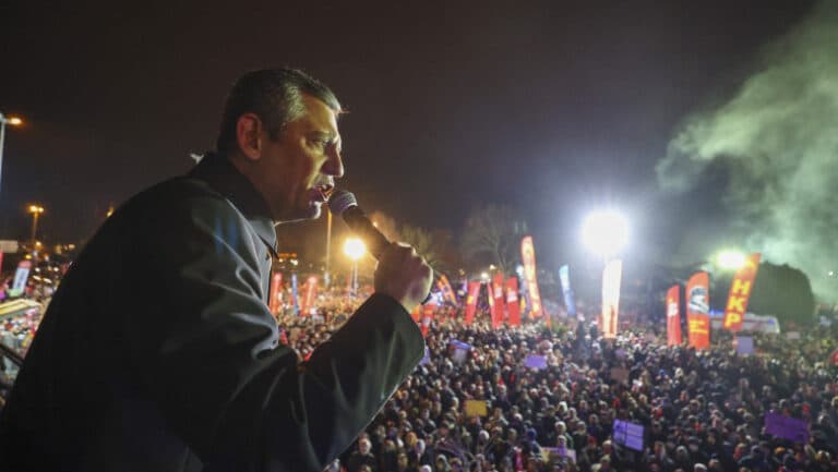 Erdogan intensifică atacurile asupra opoziției. Liderul acesteia se confruntă cu o nouă anchetă pentru „insulte aduse președintelui”.