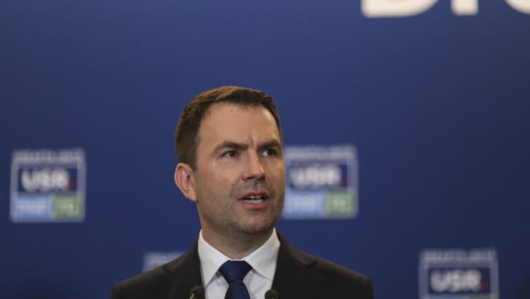 Cătălin Drulă își anunță intenția de a candida pentru Primăria Capitalei, având susținerea USR și PNL. Reacția lui Ciprian Ciucu