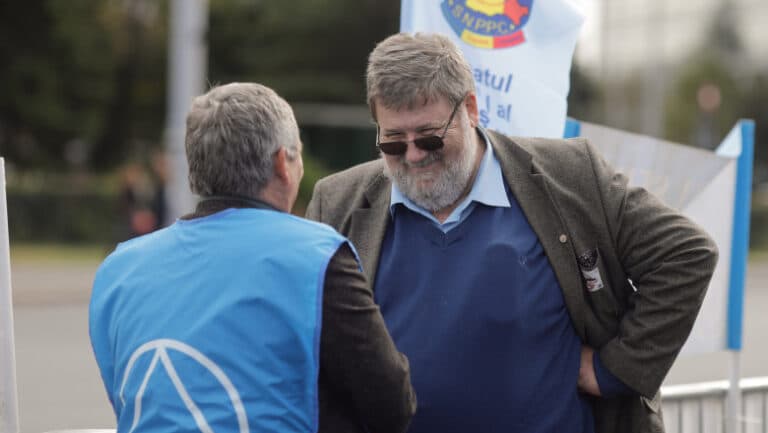 Cartel Alfa solicită transferul parțial al CAS și CASS la angajatori. Hossu: „Firmele nu sprijină diminuarea deficitului.”