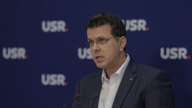 Ministrul Apărării propune expansiunea Armatei. Ionuț Moșteanu discută despre finanțarea înarmării României prin fonduri europene: „Afaceri de miliarde.”