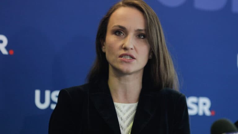 Ministrul de Externe, Oana Țoiu, detaliază motivele pentru care a retras-o pe fiica fostului deputat PSD Radu Cristescu din funcția de la New York.