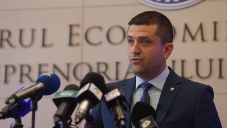Radu Miruță, ministrul Economiei: „Colaborarea cu PSD nu este deloc simplă pentru noi, cei de la USR, în echipa lui Bolojan.”