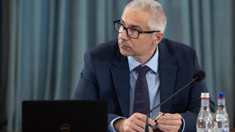 Ministrul Radu Marinescu: „Avem un succes de 99% în extrădarea fugarilor” – Detalii despre cazurile Potra și Paul din România.