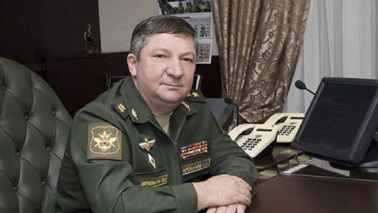 Adeptii lui Vladimir Putin: fostul colaborator al lui Gherasimov, condamnat la o lungă pedeapsă după adjunctul lui Șoigu.