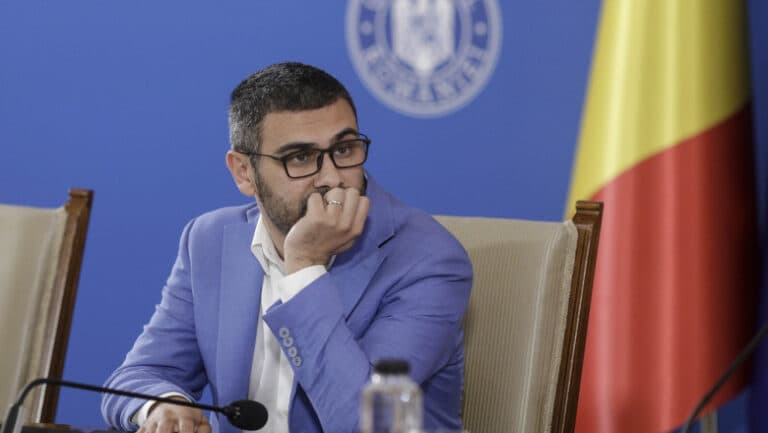Florin Manole analizează gestul liderilor de stat care își diminuează salariile: o acțiune populistă.