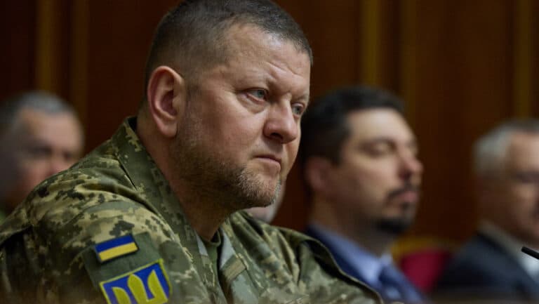 Fostul comandant militar ucrainean dezvăluie strategia de luptă a Rusiei și prognozează finalul conflictului din Ucraina