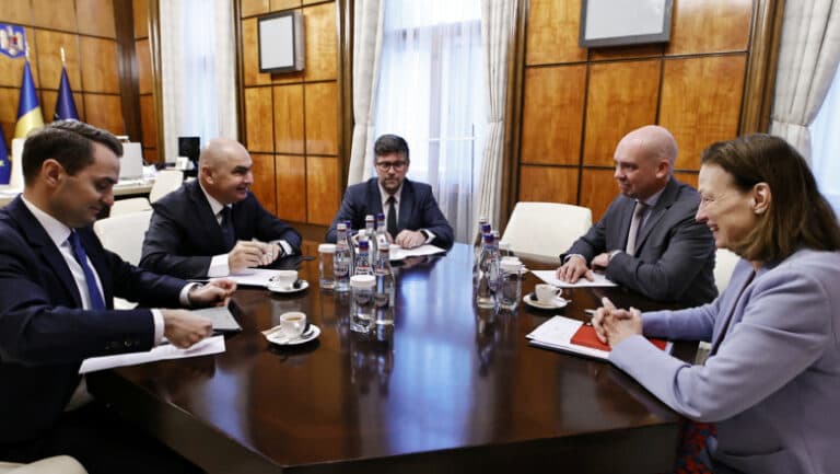 Ilie Bolojan se întâlnește cu ambasadoarea Angela Ganninger pentru a discuta despre atragerea de investiții germane.