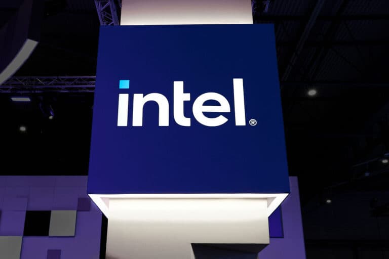 Intel își reduce treptat implicarea în proiectele de producție