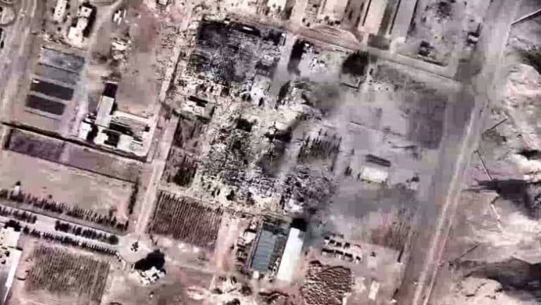 Iranul ar putea reda în circuit o porțiune din uraniul îmbogățit în urma atacurilor americane, atenționează un reprezentant israelian.