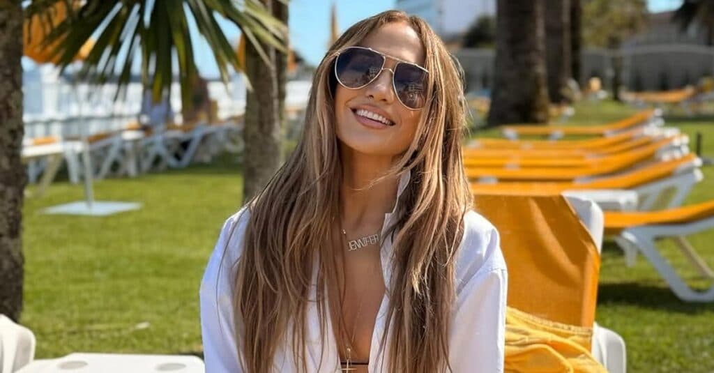 Jennifer Lopez își împărtășește impresiile despre femeile din România și asemănările surprinzătoare cu româncele.