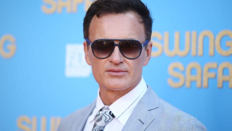 Julian McMahon, celebrul actor din „Fantastic Four” și „Nip/Tuck”, a încetat din viață la 56 de ani, în urma unei boli nemiloase.
