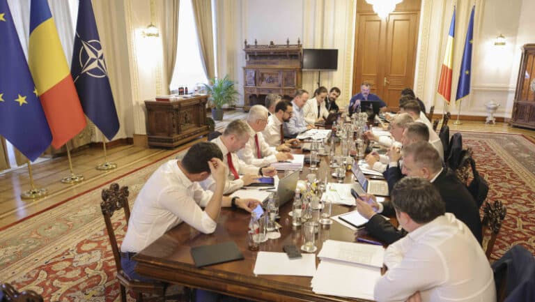 Liderii coaliției se întâlnesc astăzi pentru a analiza programul „Anghel Saligny” și noul pachet de măsuri fiscale