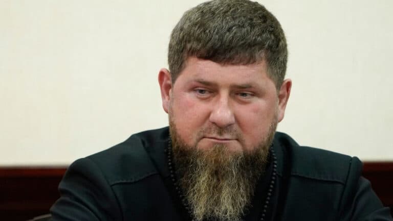Ramzan Kadîrov, liderul cecen, a scăpat ca prin minune dintr-un accident în timpul vacanței, fiind aproape de a se îneca în Turcia