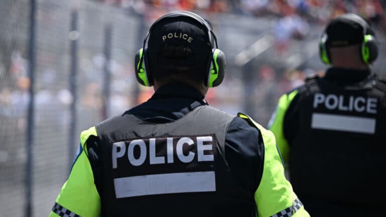 Arestări în rândul canadienilor, inclusiv soldați, pentru o tentativă de preluare a controlului asupra Quebec-ului prin violență.