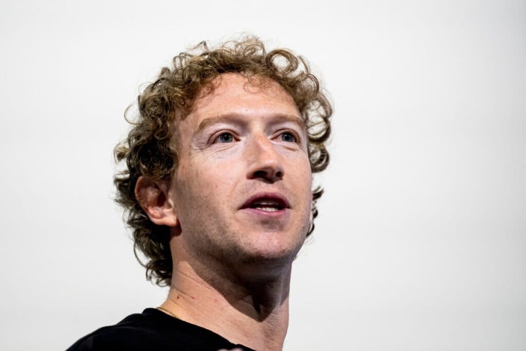 Mark Zuckerberg anunță că Meta dezvoltă un centru de date AI cu o capacitate de 5 GW.