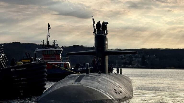 Semnal de alarmă pentru dușmanii Americii: un submarin nuclear de atac al SUA a realizat o oprire senzațională.