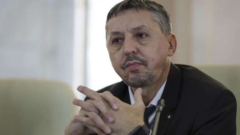 Mesajul ministrului Educației către manifestanți: Măsurile implementate sunt esențiale, nu opționale. Fondurile pentru salarii și burse s-au epuizat