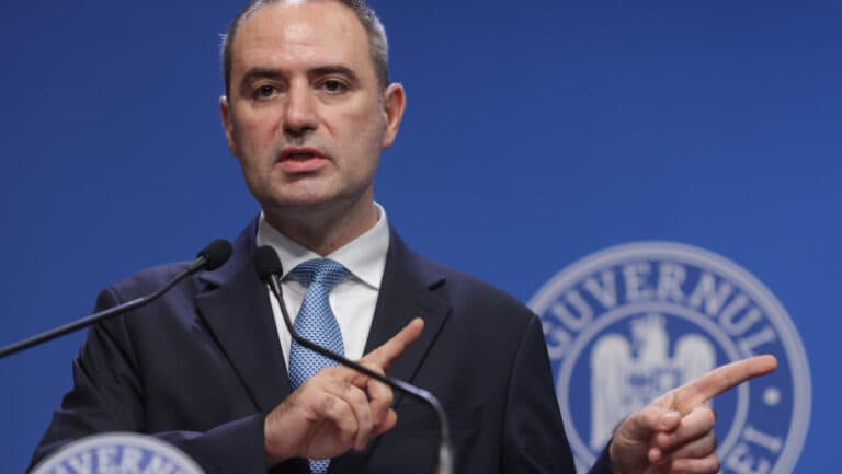 Ministrul Finanțelor: Datoria publică a înregistrat o creștere, estimările indicând o atingere a nivelului de 60% din PIB până la finalul anului.