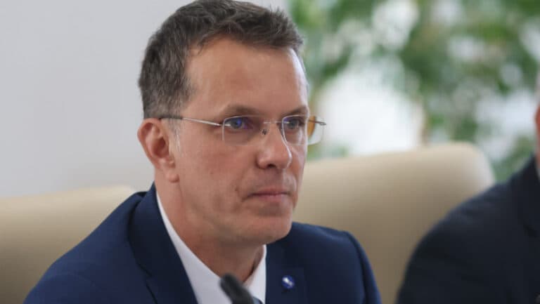 Ionuț Moșteanu: Ne îndreptăm spre un obiectiv promițător de 3,5% din PIB pentru apărare.