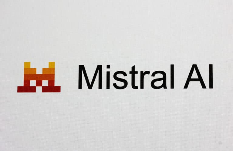 Mistral lansează Voxtral, primul său model audio AI cu sursă deschisă.