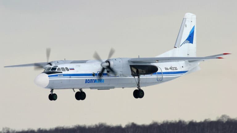 Alertă de știri: Un avion cu 49 de pasageri s-a prăbușit în Rusia, fără supraviețuitori.