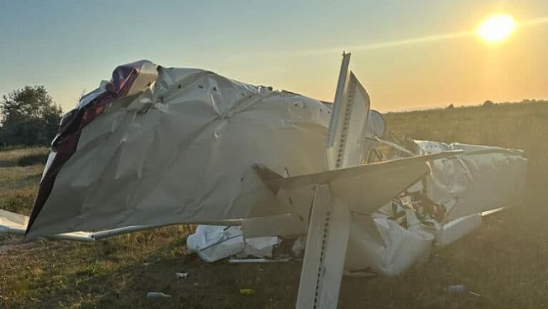 Tragedie în Delta Dunării: Un avion de mici dimensiuni s-a prăbușit la Gura Portiței, bilanț tragic de două vieți pierdute.