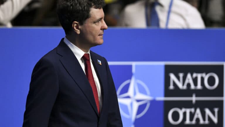 Nicușor Dan, de Ziua Americii: România sprijină viziunea lui Donald Trump asupra majorării bugetului pentru apărare.
