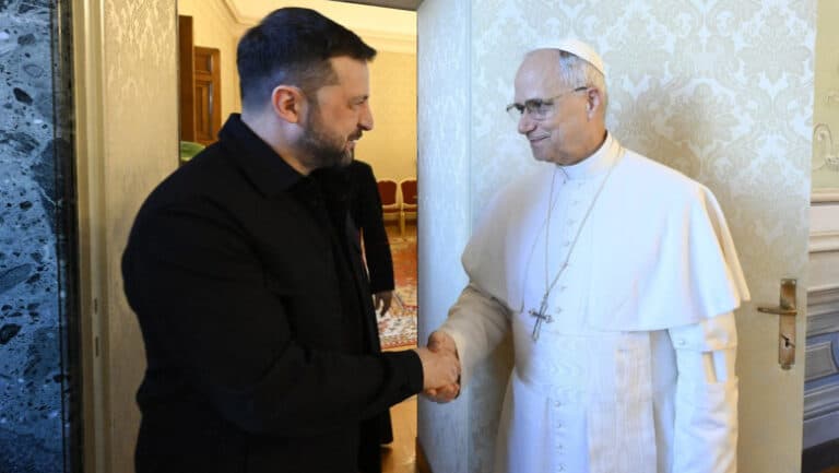 Papa Leon își deschide porțile Vaticanului pentru dialogul dintre Ucraina și Rusia, întâlnire de marcă cu Volodymyr Zelensky.