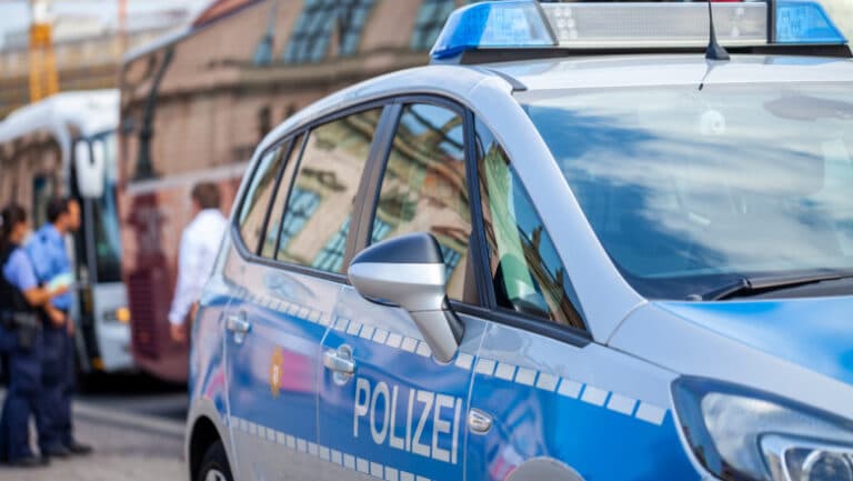 Atac cu topor într-un tren: patru pasageri răniți pe ruta Hamburg-Viena.