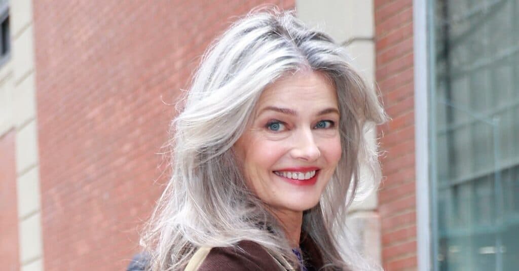 Paulina Porizkova strălucește la 60 de ani! Iată cât de fabulos se prezintă în costum de baie