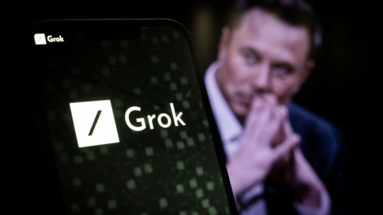 Pentagonul adoptă tehnologia Grok, dezvoltată de Elon Musk, printr-un acord de milioane de dolari.