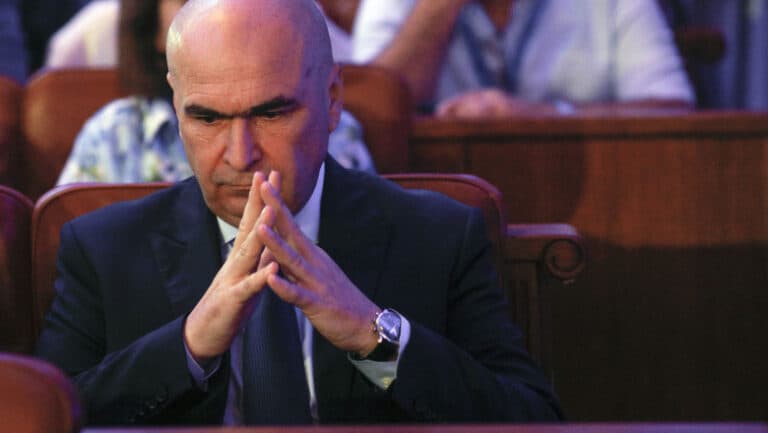 PNL își desemnează astăzi noua conducere în cadrul unui Congres Extraordinar, cu Ilie Bolojan ca unic candidat la președinție.