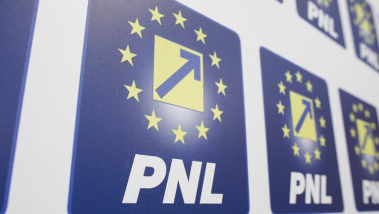 PNL își desemnează sâmbătă, în cadrul unui Congres Extraordinar, noua echipă de lideri, cu Bolojan ca singur aspirant la conducerea formațiunii.