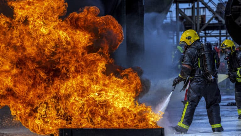 Polonia acuză serviciile secrete ruse de implicarea unui columbian în incendiile provocate, similar cu un incident din România