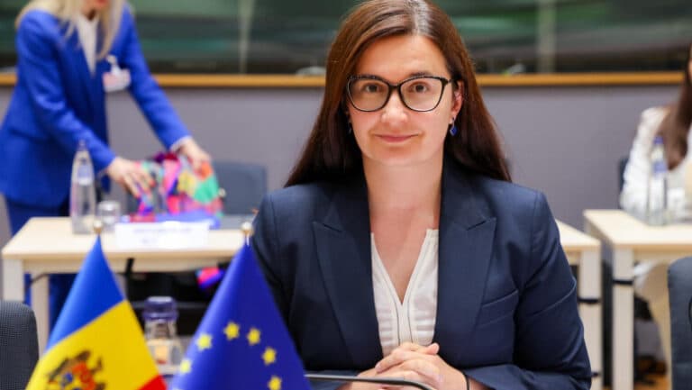 R. Moldova solicită Uniunii Europene să demareze discuțiile pentru aderare înainte de alegeri, în scopul combaterii propagandei rusești.