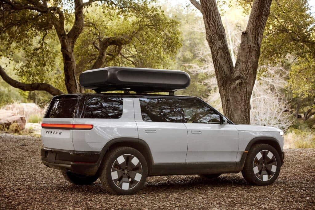 Rivian primește încă un miliard de dolari de la Volkswagen, în ciuda dificultăților în vânzări.