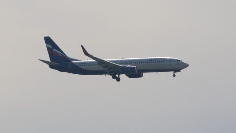 Rusia a tras asupra unui avion de pasageri, confuzându-l cu o dronă ucraineană.