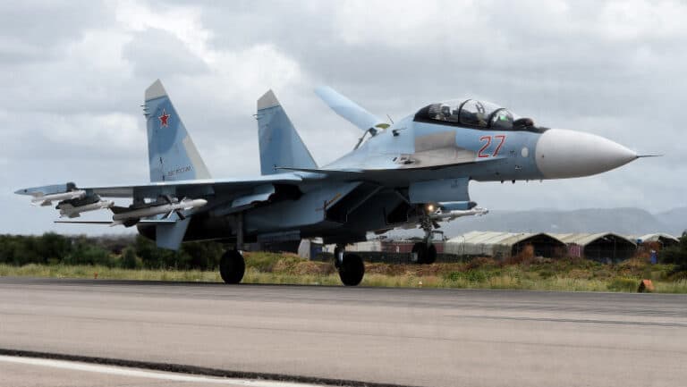 Rusia își activează noua rachetă aer-aer R-77M în confruntările din Ucraina
