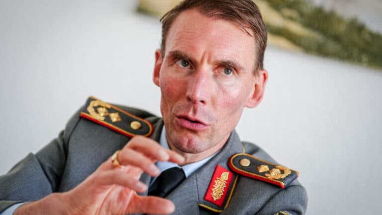 General german: Rusia intenționează să desfășoare 2000 de drone simultan împotriva Ucrainei.