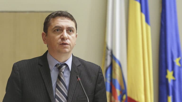 Directorul Societății de Administrare a Participațiilor în Energie își exprimă intenția de a contribui cu 20% din venitul lunar net la buget.