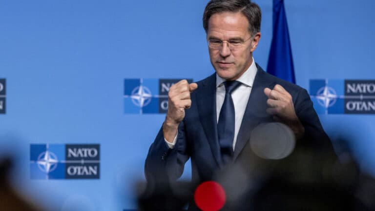 Avertismentul lui Mark Rutte: China ar putea provoca Rusia să lanseze un atac asupra NATO.