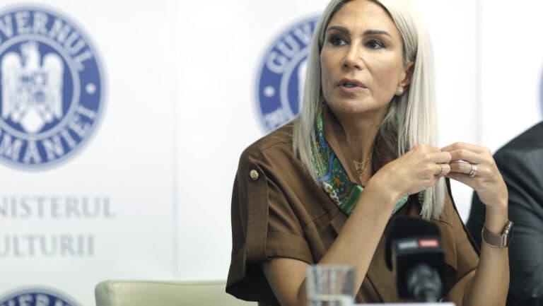 Turcan, un apărător al culturii: „Un ministru al Culturii nu poate rămâne indiferent și să privească pasiv.”
