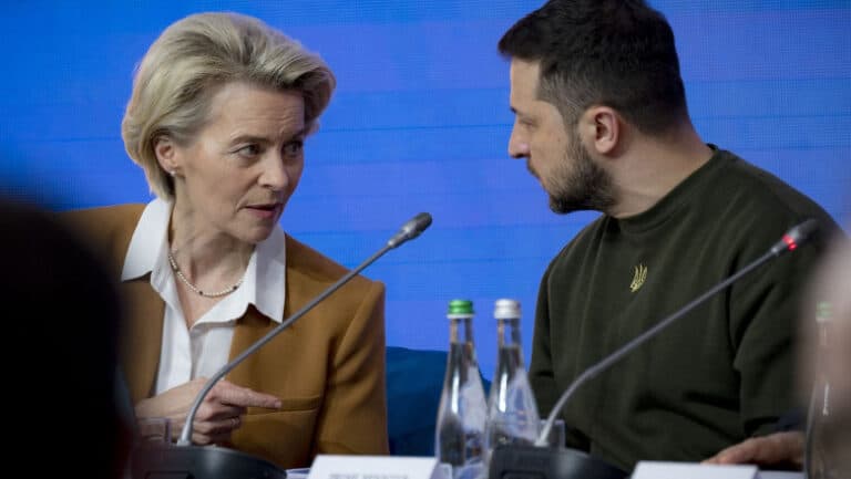 UE suspendă sprijinul financiar pentru Ucraina din cauza acțiunilor lui Zelenski în ceea ce privește instituțiile anticorupție