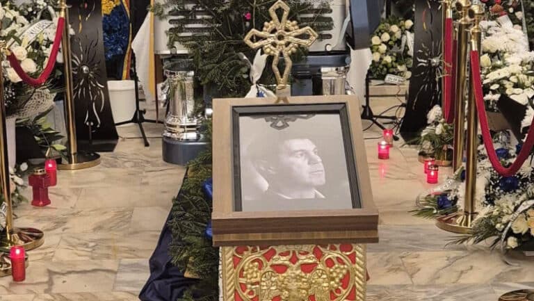 Mesajul final al lui Mihai Leu pe Facebook: O luptă plină de frumusețe. Esența stă în cât ai iubit și cât ai fost iubit.
