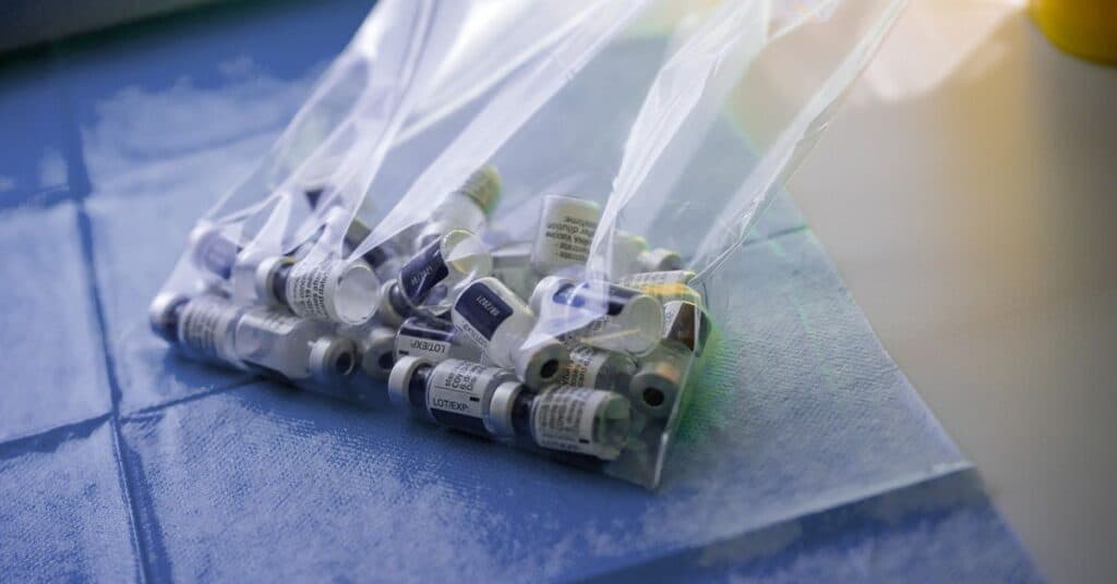 Thimerosal, aditivul vaccinal considerat nesigur de CDC: Iată 3 aspecte esențiale de știut.